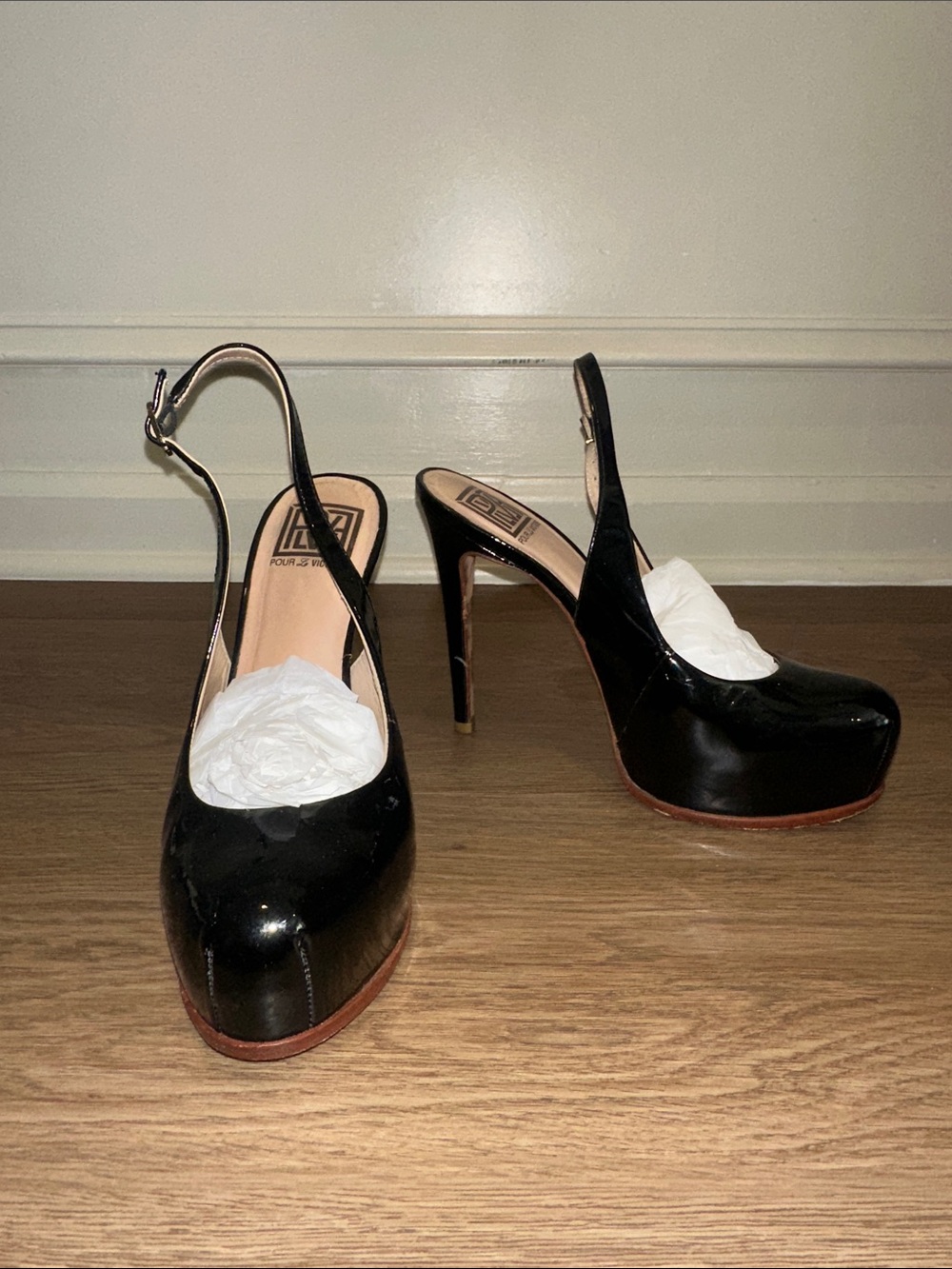 Pour La Victoire sling back heels